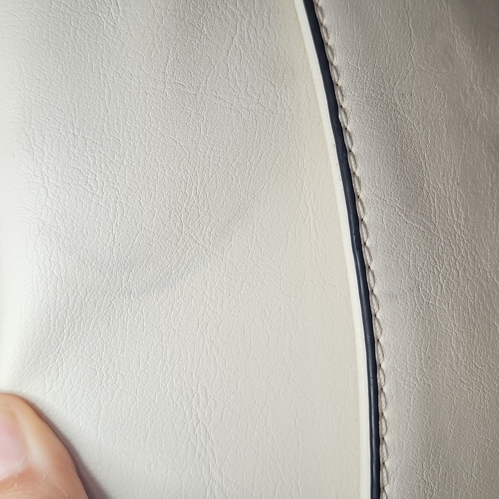Simply Vera Vera Wang Cream and Tan Shoulder Bag - Picture 7 of 16